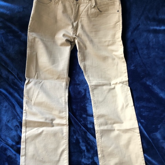 - levis pant - Picture 3 of 6